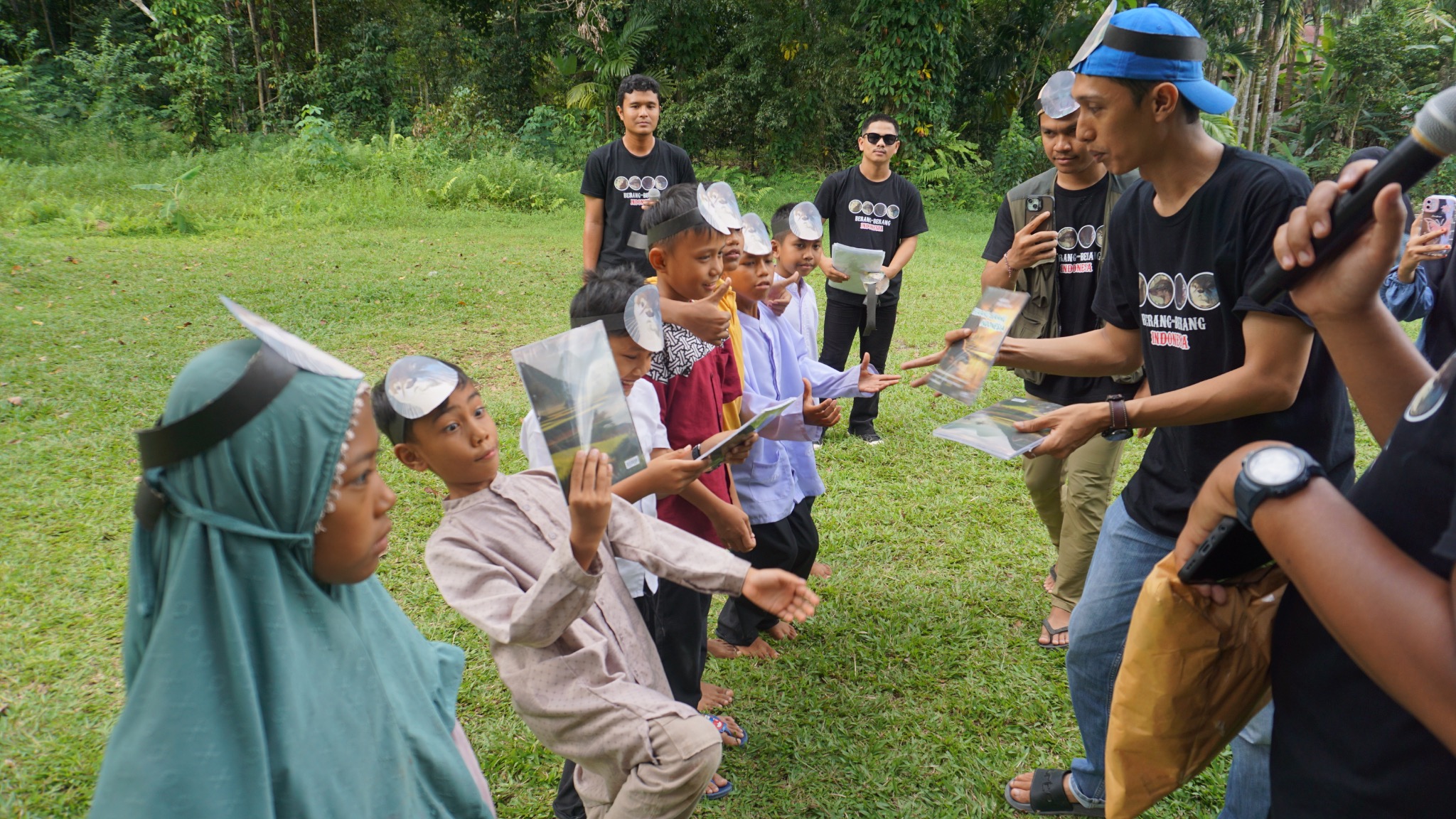 Kegiatan edukasi konservasi berang-berang bersama siswa